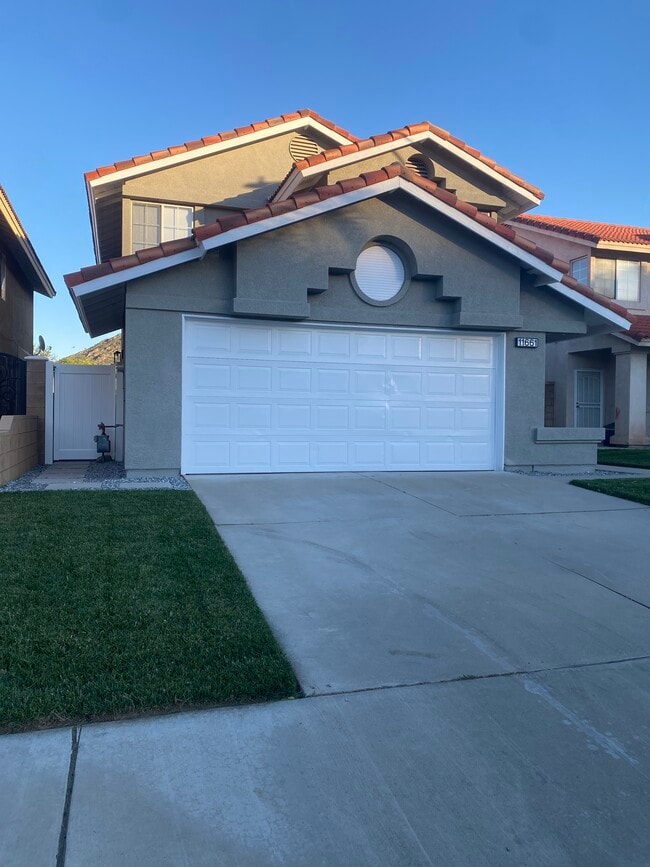 property at 11661 Belmonte Rd