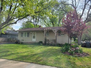 413 N Rosa Rd in Madison, WI - Building Photo - Building Photo