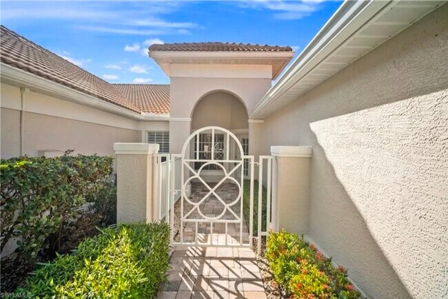 9264 Spring Run Blvd in Bonita Springs, FL - Building Photo - Building Photo