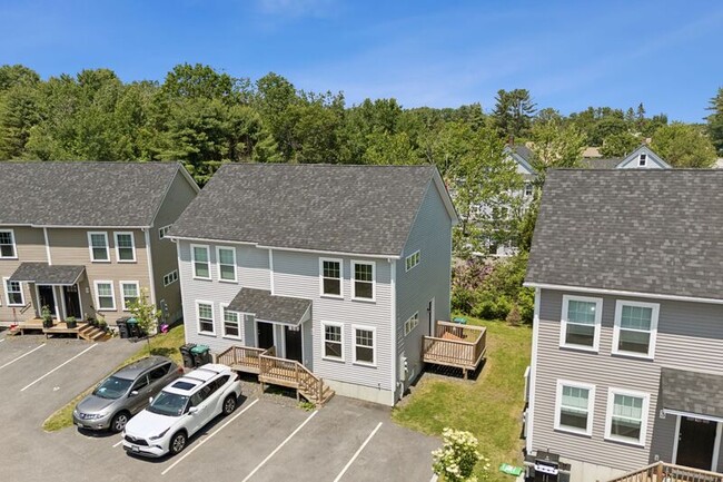property at 5 Thomas Dr