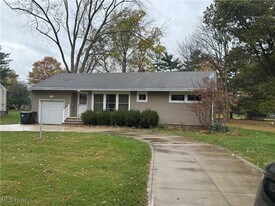 2730 Columbia Rd in Westlake, OH - Building Photo