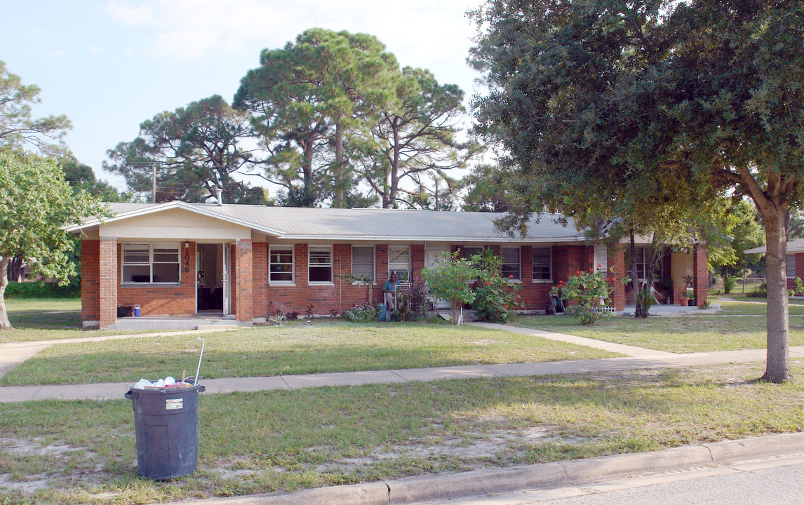 1042-1046 Fern Ave in Cocoa, FL - Foto de edificio