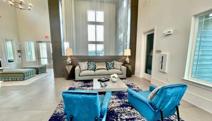 3530 W 12th St in Houston, TX - Building Photo