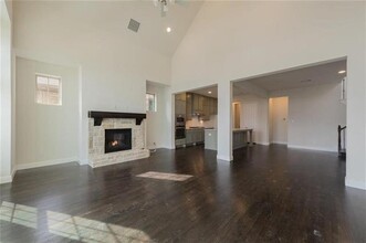 6812 Royal View Dr in McKinney, TX - Building Photo - Building Photo