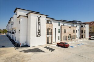 2445 Shadow View Ln in Houston, TX - Building Photo