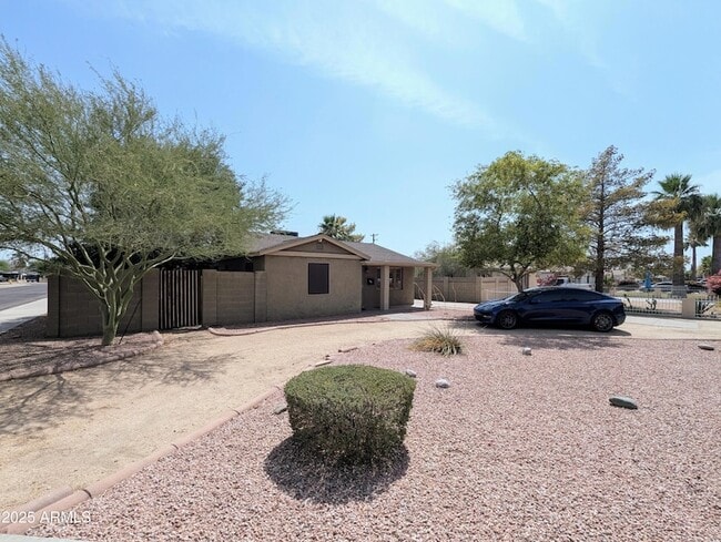 property at 2443 E Earll Dr