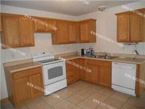 104 W 5th St in Edgerton, KS - Building Photo - Building Photo