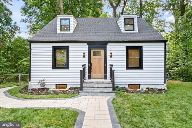 3 Knox Pl in Silver Spring, MD - Building Photo - Building Photo