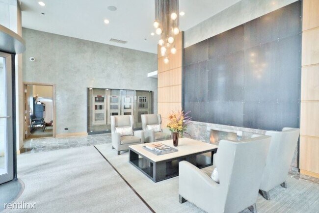 450 E Waterside Dr-Unit -Unit 403 in Chicago, IL - Building Photo - Building Photo