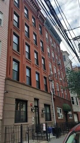 525 Adams St in Hoboken, NJ - Building Photo - Building Photo