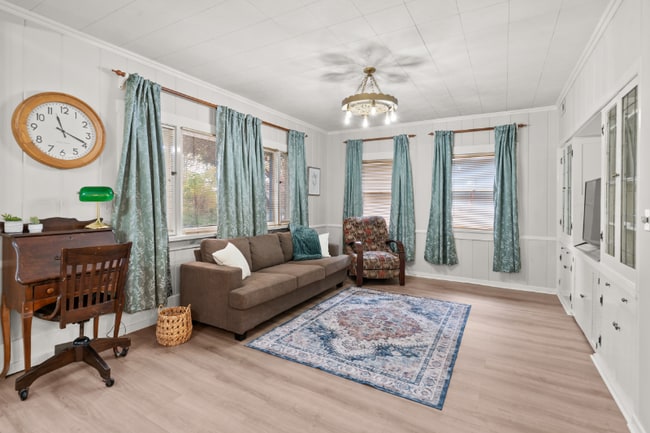 200 Medford Heights Ln in Medford, OR - Foto de edificio - Building Photo