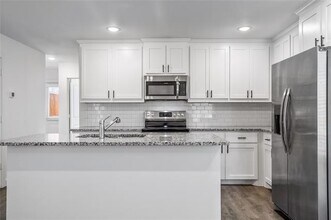 2608 S Fannin Ave in Denison, TX - Building Photo - Building Photo