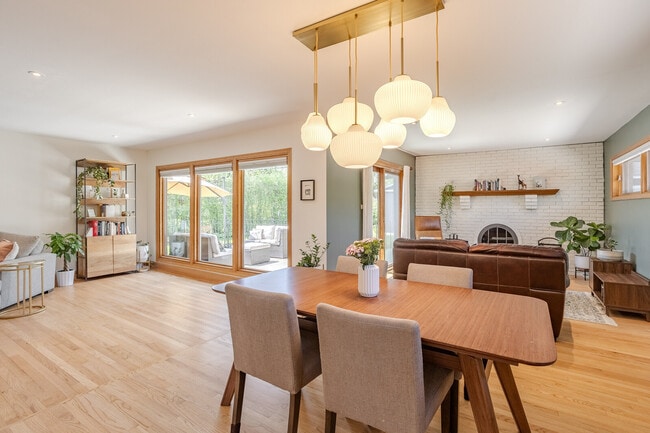 715 Lamon Ave in Wilmette, IL - Building Photo - Building Photo