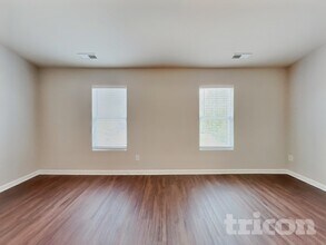 264 Farrington Dr in Clayton, NC - Building Photo - Building Photo