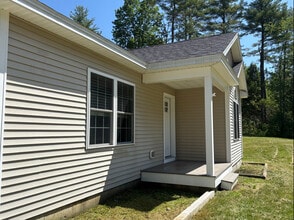 469 Poland Range Rd in Pownal, ME - Building Photo - Building Photo