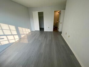 1037 Edpas Rd in New Brunswick, NJ - Building Photo - Building Photo