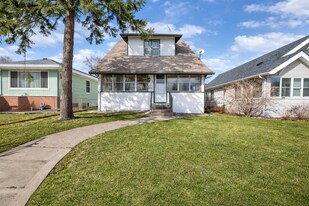 1267 Hewitt Ave in St. Paul, MN - Building Photo