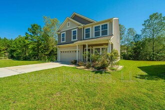 105 Rockingham Way in Moncks Corner, SC - Foto de edificio - Building Photo