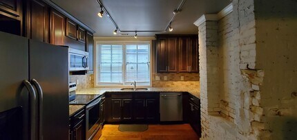 565 W Hancock Ave in Athens, GA - Building Photo - Building Photo