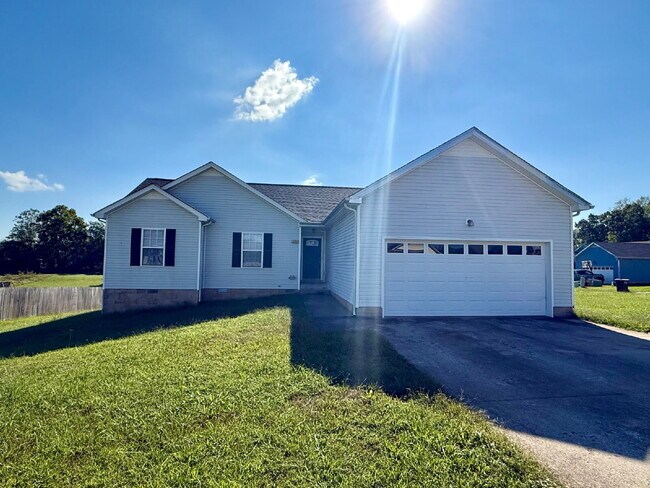 409 Athena Dr in Clarksville, TN - Building Photo - Building Photo