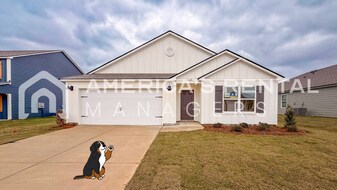 11623 McCord Ln in Moundville, AL - Building Photo