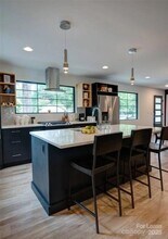 3945 Rockfern Rd, Unit 466 in Charlotte, NC - Building Photo - Building Photo