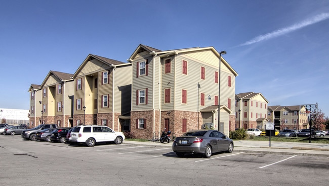 5 Twenty Four & 5 Twenty Five Angliana in Lexington, KY - Foto de edificio - Building Photo
