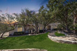 405 Barrett Ln in Austin, TX - Building Photo - Building Photo