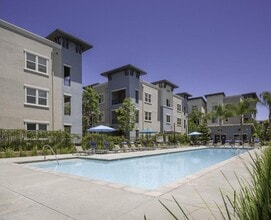 Palomar Station in San Marcos, CA - Foto de edificio - Building Photo