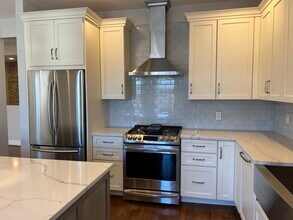 731 Cambridge St, Unit 2 in Boston, MA - Building Photo - Building Photo