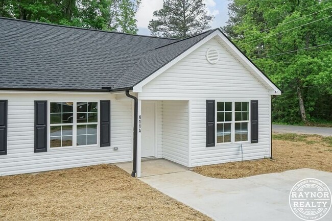 property at 411 S Chavis St