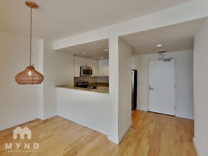 260 King St in San Francisco, CA - Building Photo - Building Photo