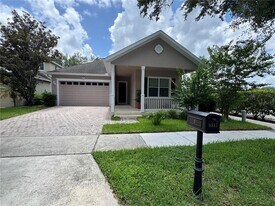 6811 Helmsley Cir in Windermere, FL - Building Photo