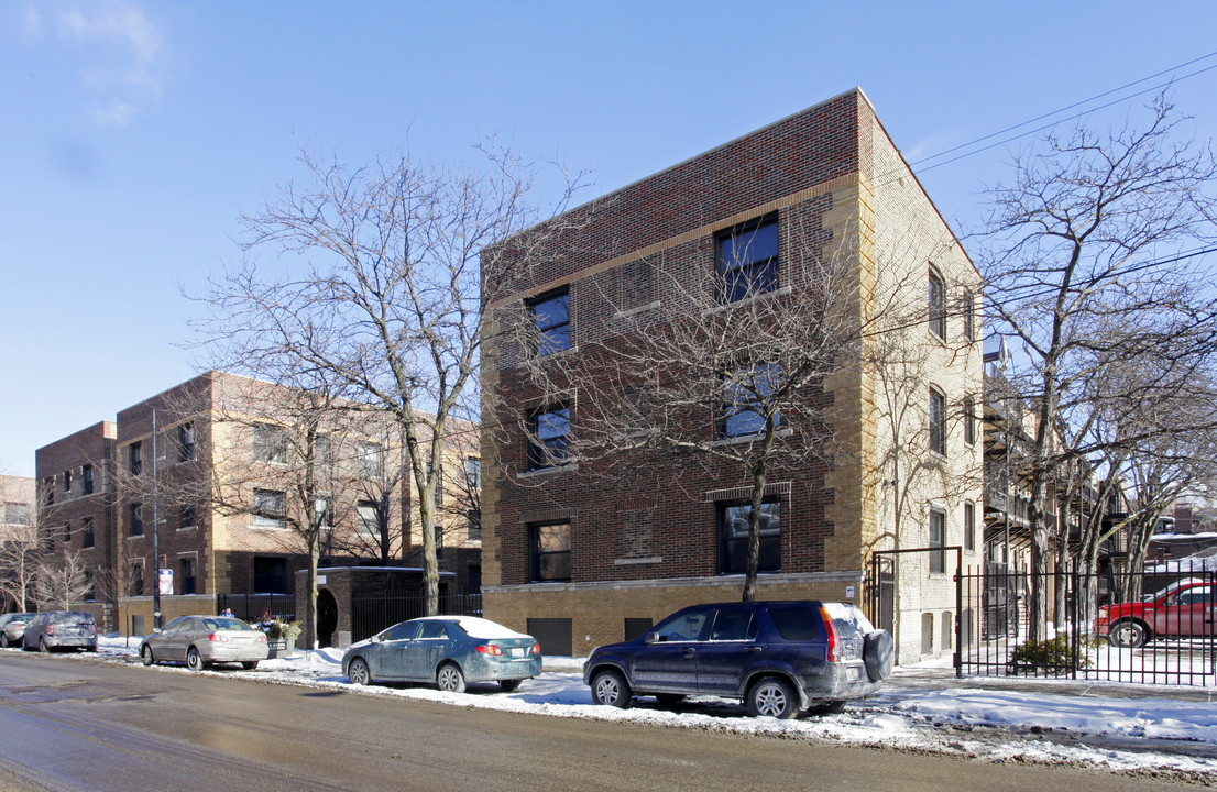 Scotland Yard in Chicago, IL - Foto de edificio