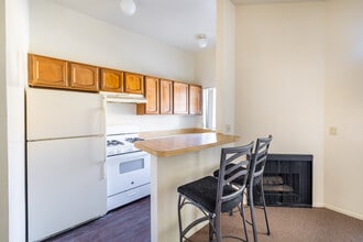 11347 Califa St in North Hollywood, CA - Foto de edificio - Building Photo
