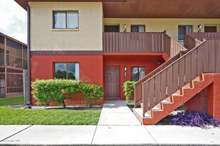 1712 University Ln in Cocoa, FL - Building Photo