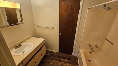 1702 N Lincoln St in Bloomington, IN - Building Photo - Building Photo