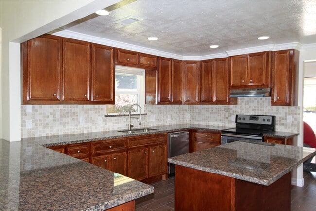 property at 4330 Regency Villa Dr