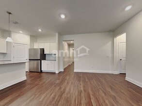 27550 St Andrews Ave in Wesley Chapel, FL - Foto de edificio - Building Photo
