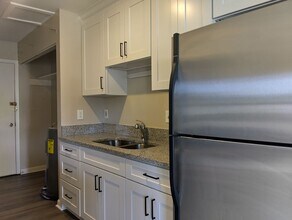 7580 Bellehaven Dr in Gloucester Point, VA - Building Photo - Building Photo