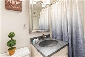 2 Hawthorne Pl, Unit 5K in Boston, MA - Building Photo - Building Photo