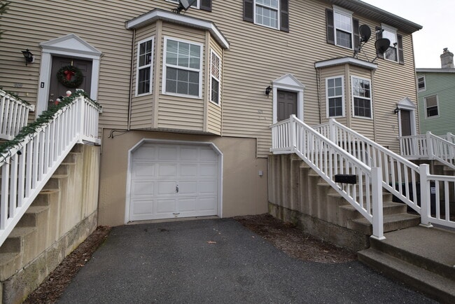 309 Putnam St, Unit 309 Putnam Street in West Hazleton, PA - Building Photo - Building Photo