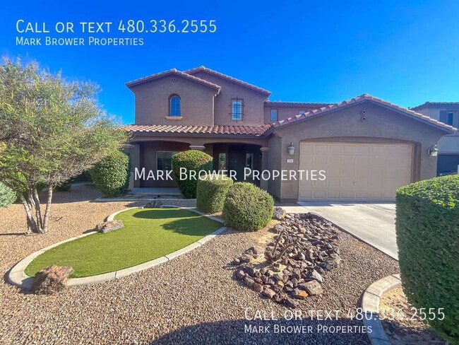 property at 724 W Dragon Tree Ave
