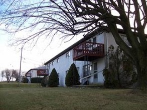 Longview Apartments in Annville, PA - Building Photo - Building Photo