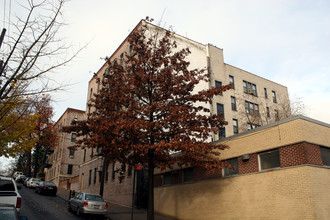 273 E 239th St in Bronx, NY - Building Photo - Building Photo