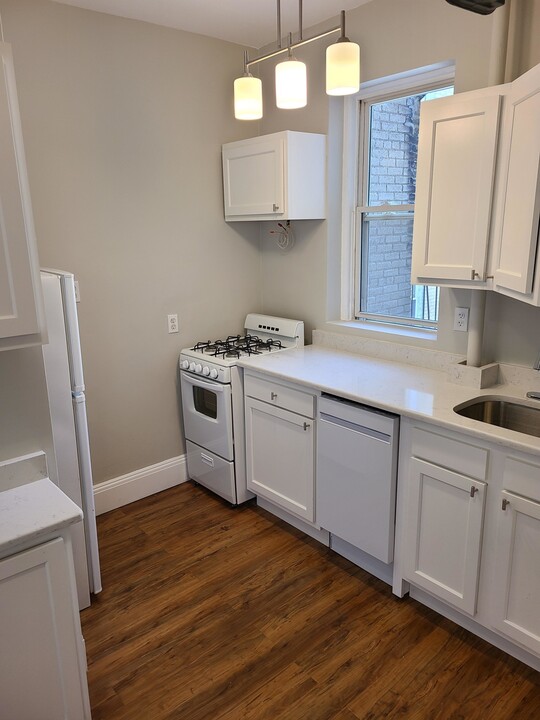18 Greylock Rd, Unit 3 in Boston, MA - Foto de edificio