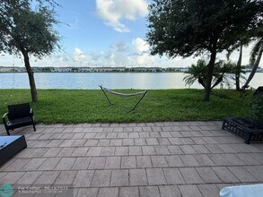 3418 W 103rd Terrace in Hialeah, FL - Building Photo - Building Photo