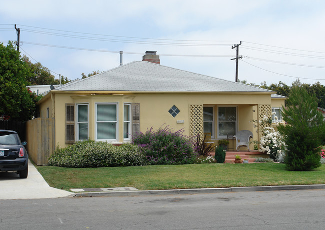 132-134 S Dunning St in Ventura, CA - Building Photo - Building Photo