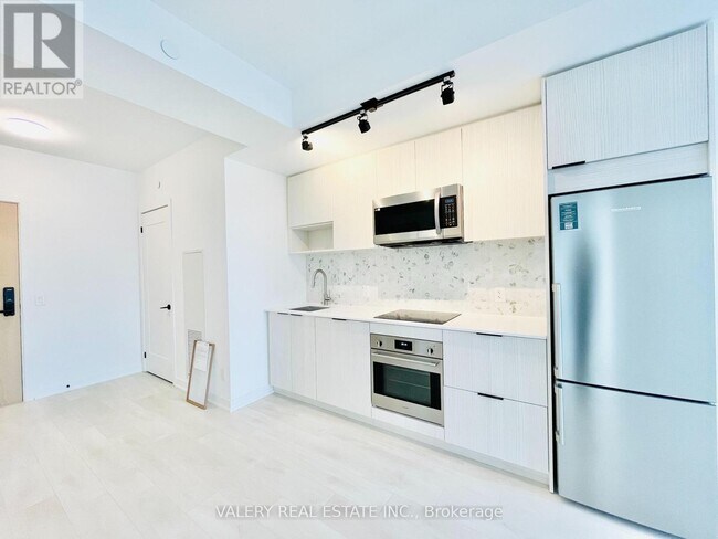 5 Defries St in Toronto, ON - Building Photo - Building Photo