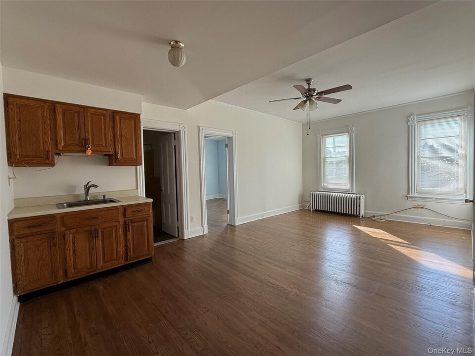 34 S Main St in Pearl River, NY - Building Photo